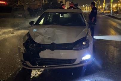Yüksekova’da gizli buzlanma zincirleme kazaya neden oldu