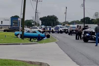 ABD'de bir araç kalabalığın için daldı: 15 yaralı