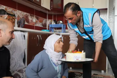 Besra Nine'ye sürpriz doğum günü