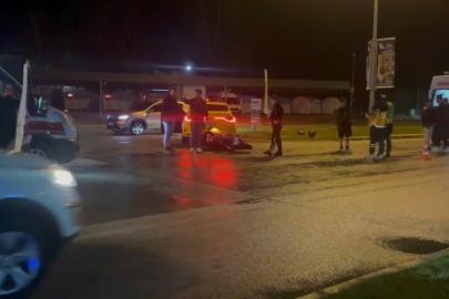 Erzincan’da motosiklet ile taksi çarpıştı: 2 yaralı