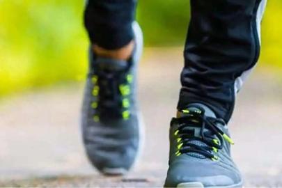 Günde 7 bin adım, omurga ağrılarını azaltabilir