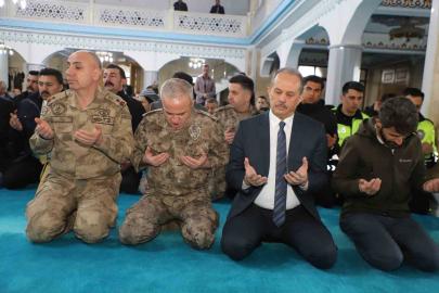 Hakkari’de şehitler için mevlit okutuldu