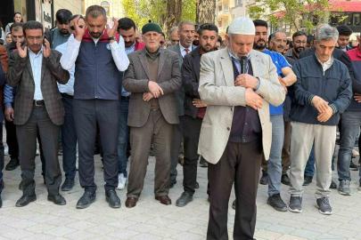 Iğdır’da Kahramanmaraş ve Şanlıurfa’daki saldırılar için gıyabi cenaze namazı