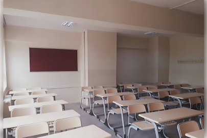 İzmir’de eğitimciler iş bıraktı: Okullarda ders yapılmadı