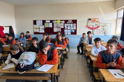 Kaymakam Kahraman okul ziyaretlerini sürdürüyor