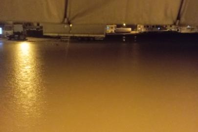 Mardin’de sağanak etkili oldu: Yollar göle döndü