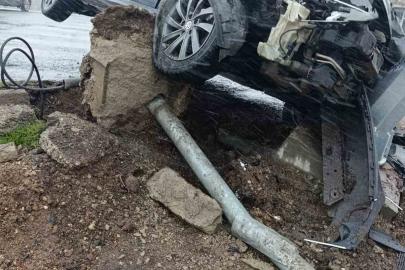 Patnos’ta yağışlı hava kazayı beraberinde getirdi:2 yaralı