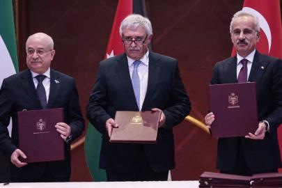 Türkiye, Ürdün ve Suriye arasında iş birliği mutabakatı imzalandı