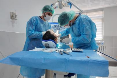 Uzmanından uyarı: Diş eti kanaması ciddi hastalıkların habercisi olabilir