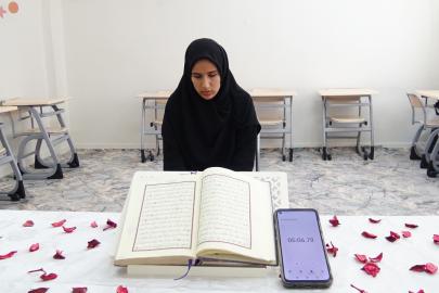13 ayda tamamladığı hafizeliğini 15 saatte taçlandırdı