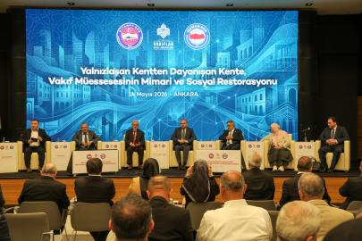 Ankara'da modern şehir hayatının ortaya çıkardığı yalnızlaşma sorunu ele alındı