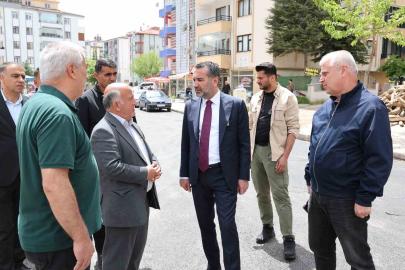 Başkan Şerifoğulları asfaltlama çalışmalarını yerinde inceledi