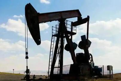 Brent petrol 105,42 dolardan işlem görüyor