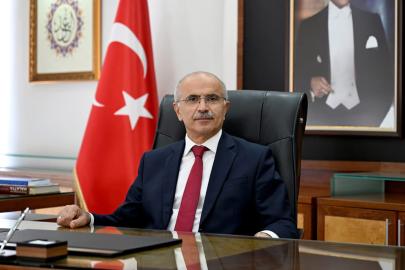 Büyükşehir Belediye Başkanı Er: Bir çocuk sevgiyi annesinin şefkatinde hisseder