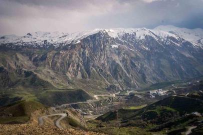 Hakkari yolundaki heyelan riskine karşı ’mühendislik’ uyarısı