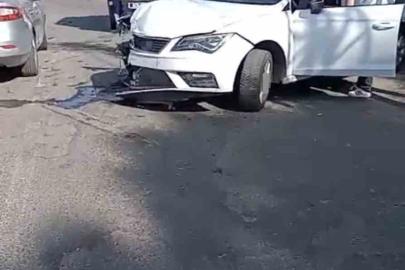 Bingöl’de iki otomobil çarpıştı: 2 kişi yaralandı