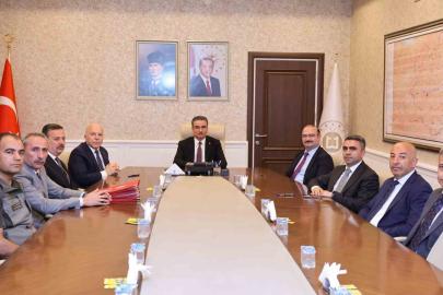 Erzurum’da sahipsiz hayvanlar için tarihî iş birliği