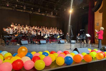 Erzurum’da türkü dolu gece