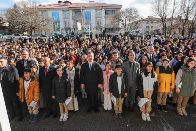 Vali Aydoğdu’ndan öğrencilere karne ve yaz tatili mesajı