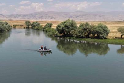 Murat Nehri’nde kaybolan Berat’ı arama çalışmaları 4’üncü gününde
