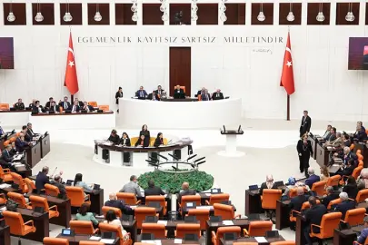 TSK'yı ilgilendiren kanun teklifi yasalaştı... Uzman erbaş, subay ve kamu istihdamına yeni düzenlemeler