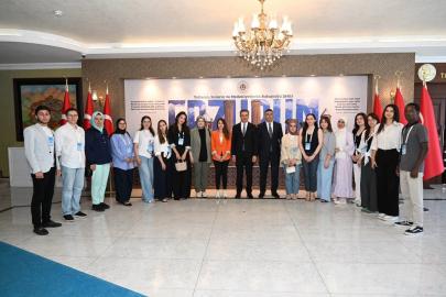 Vali Baruş, Uluslararası Tömer öğrencilerini kabul etti