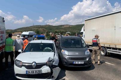 Bingöl iki araç çarpıştı: 2 yaralı