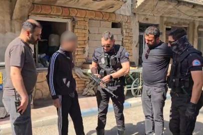 Erzurum’da kar maskeli ve silahlı şahıs alarmı: 3D yazıcıdan üretilen silah oyuncak çıktı