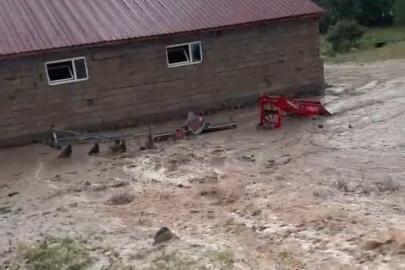 Erzurum’da sağanak sonrası Dumankaya Mahallesi’ni su bastı