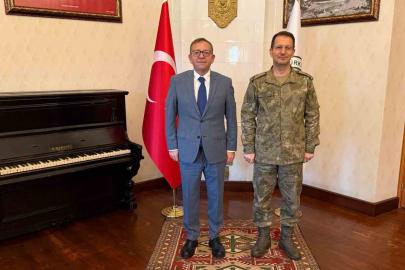 Kars 14. Mekanize Piyade Tugay Komutanlığına atanan Tuğgeneral Çelik’ten Vali Polat’a ziyaret