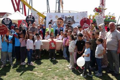 Koruyucu aileler ve çocuklar festivalde buluştu