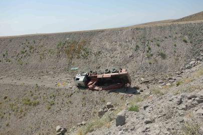 Tunceli’de vinç uçuruma yuvarlandı: 1 yaralı