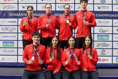 Türkiye, Avrupa Gençler Badminton Şampiyonası’nda 2 altın, 2 bronz madalya kazandı