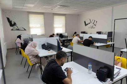 Battalgazi Belediyesi’nden sınava hazırlanan öğrencilere kütüphane desteği