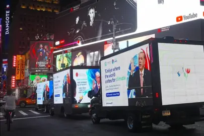 Cumhurbaşkanı Erdoğan’ın mesajları Times Meydanı‘nda