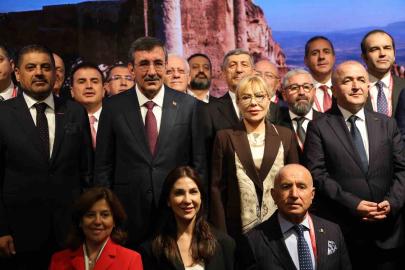 Cumhurbaşkanı Yardımcısı Yılmaz: "Ülkemizi kesinlikle bir maceraya atmayarak sağlam bir şekilde yolumuza devam ediyoruz"