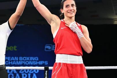 Gizem Özer yarı finale yükseldi