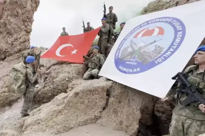 Kahraman komandolar Erciyes’te... Somalili askeri personelle keşif tırmanışı