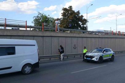 Malatya’da alt geçit korkuluklarından düşen şahıs ağır yaralandı