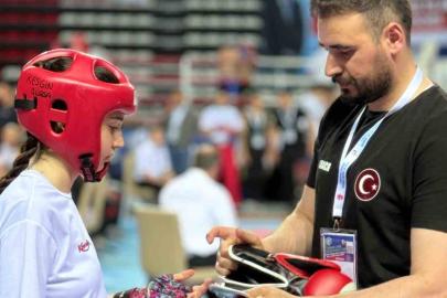 Oltulu milli takım antrenörü Ekrem Kesgin’e İtalya’da Dünya şampiyonası görevi